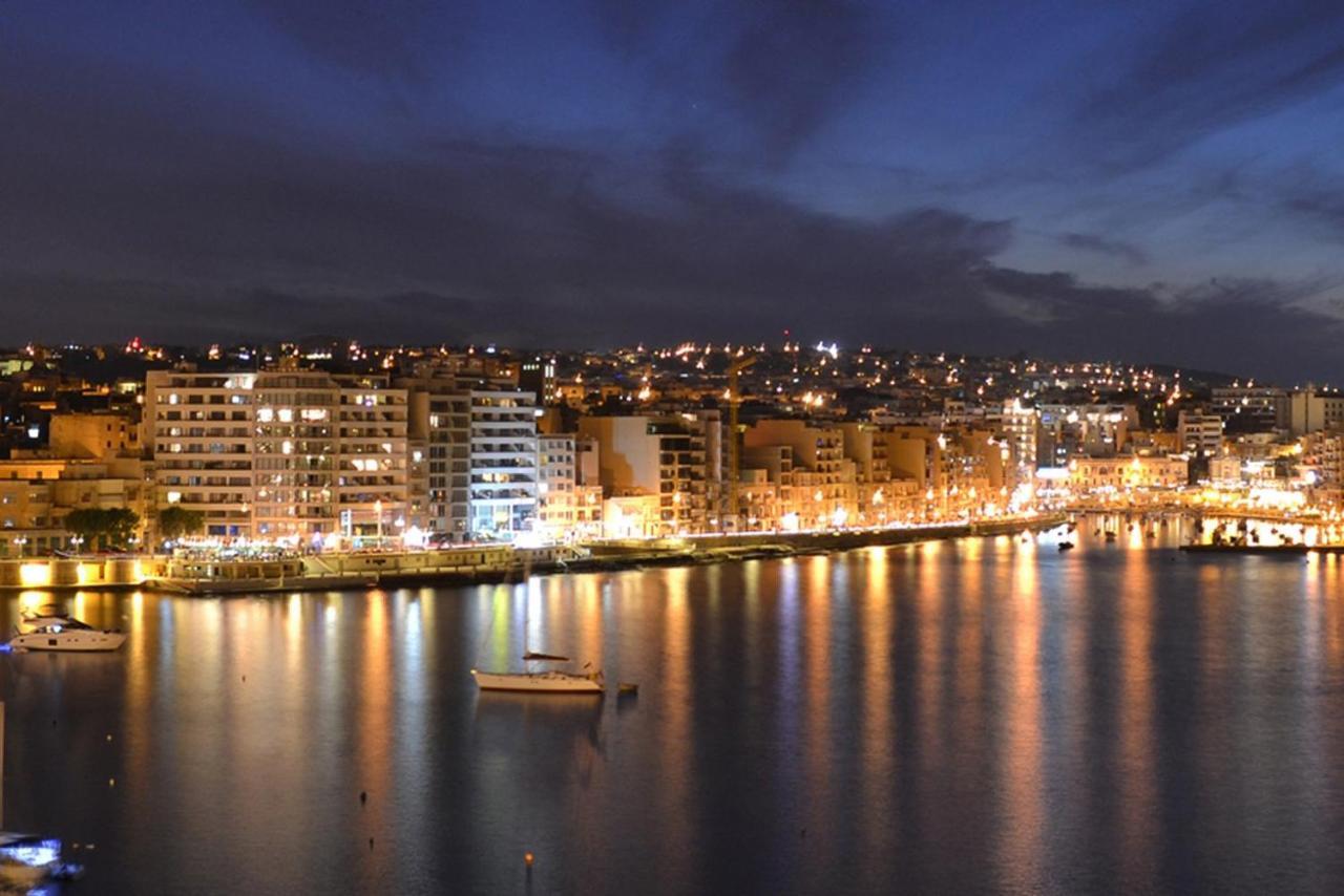 Modern Seaview Apartment In A Prime Location Sliema Ngoại thất bức ảnh